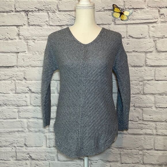 RICKI'S 3/4 Sleeve Sweater Size Extra Small - Picture 2 of 9